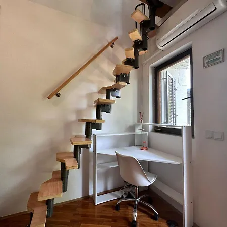 Cocolo Guest house *
